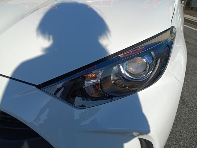 ヤリス X★純正メモリーナビ★バックカメラ★車線逸脱警報★ オートライト★オートハイビーム★オート格納ミラー★インフォメーションディスプレイ★SOSコール★ライトレベライザー★ビルトインETC★Bluetooth再生★ラジオ★USB接続★(13枚目)