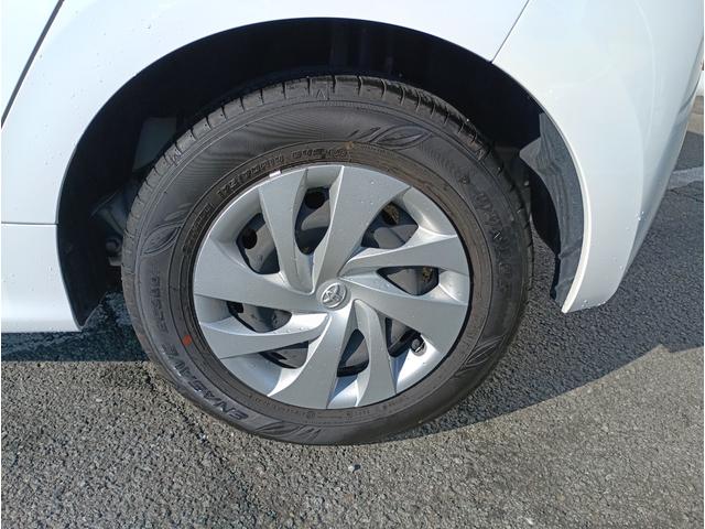 ヤリス X★純正メモリーナビ★バックカメラ★車線逸脱警報★ オートライト★オートハイビーム★オート格納ミラー★インフォメーションディスプレイ★SOSコール★ライトレベライザー★ビルトインETC★Bluetooth再生★ラジオ★USB接続★(18枚目)