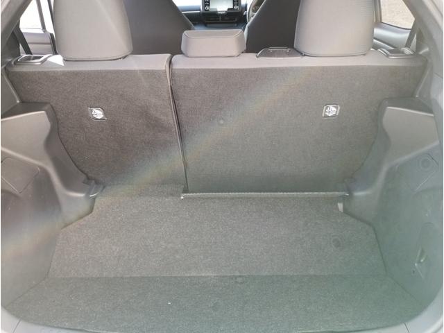 ヤリス X★純正メモリーナビ★バックカメラ★車線逸脱警報★ オートライト★オートハイビーム★オート格納ミラー★インフォメーションディスプレイ★SOSコール★ライトレベライザー★ビルトインETC★Bluetooth再生★ラジオ★USB接続★(42枚目)