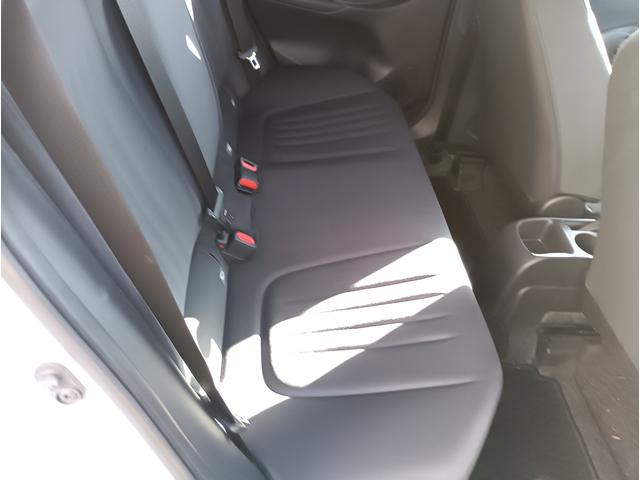 ヤリス X★純正メモリーナビ★バックカメラ★車線逸脱警報★ オートライト★オートハイビーム★オート格納ミラー★インフォメーションディスプレイ★SOSコール★ライトレベライザー★ビルトインETC★Bluetooth再生★ラジオ★USB接続★(51枚目)