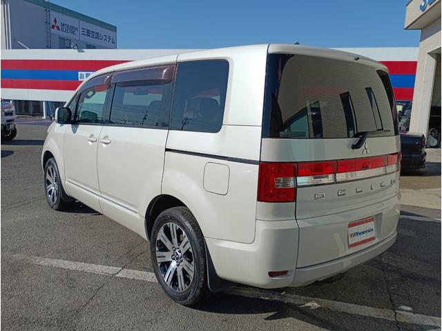 デリカD:5 G パワーパッケージ★純正HDDナビ★フルセグTV★両側パワ ―スライドドア★HIDオートライト★フォグ★クルーズコントロール★革巻ステアリング★パドルシフト★ウィンカーミラー★バックカメラ★ビルトインETC★CD,DVD再生★取説・ナビ取説有ります★(7枚目)