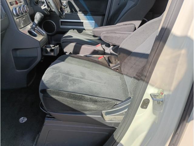 デリカD:5 G パワーパッケージ★純正HDDナビ★フルセグTV★両側パワ ―スライドドア★HIDオートライト★フォグ★クルーズコントロール★革巻ステアリング★パドルシフト★ウィンカーミラー★バックカメラ★ビルトインETC★CD,DVD再生★取説・ナビ取説有ります★(31枚目)