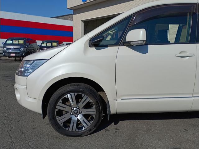 デリカD:5 G パワーパッケージ★純正HDDナビ★フルセグTV★両側パワ ―スライドドア★HIDオートライト★フォグ★クルーズコントロール★革巻ステアリング★パドルシフト★ウィンカーミラー★バックカメラ★ビルトインETC★CD,DVD再生★取説・ナビ取説有ります★(45枚目)