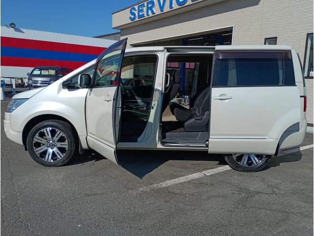 デリカD:5 G パワーパッケージ★純正HDDナビ★フルセグTV★両側パワ ―スライドドア★HIDオートライト★フォグ★クルーズコントロール★革巻ステアリング★パドルシフト★ウィンカーミラー★バックカメラ★ビルトインETC★CD,DVD再生★取説・ナビ取説有ります★(47枚目)