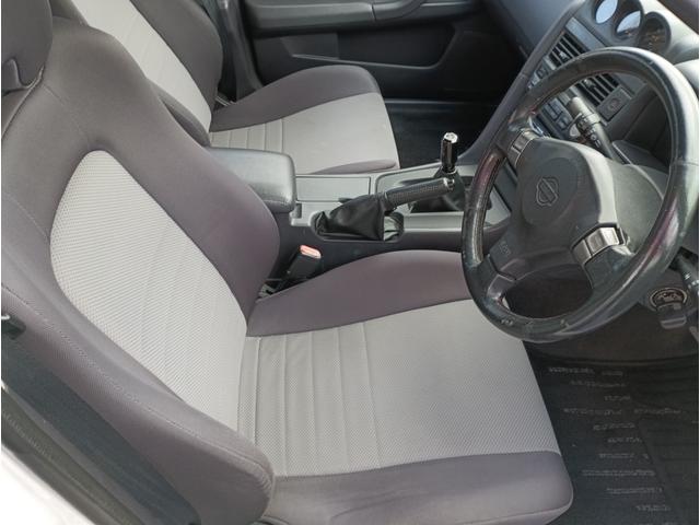 スカイライン 25GTターボ★5速MT★RB25DETエンジン★純正エアロ ★NISMOマフラー★キーレスキー★ハイキャス★前後ドライブレコーダー★ウィンカーポジションKIT★ケンウッドオーディオ★CD★ラジオ★ETC★タイミングベルト・ウォーターポンプ交換済記録有り★(33枚目)