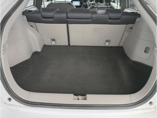 インサイト Ｌ★純正ＨＤＤインターナビ★バックカメラ★ステアリングリモコ　ン★ドライブレコーダー★ＨＩＤオートライト★革巻ステアリング★インフォメーションディスプレイ★コンフォートビューパッケージ★電動ポール★フルセグＴＶ★ＣＤ，ＤＶＤ再生★キーレスキー★ＥＣＯＮ★（29枚目）