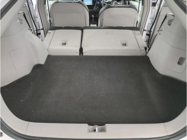 インサイト Ｌ★純正ＨＤＤインターナビ★バックカメラ★ステアリングリモコ　ン★ドライブレコーダー★ＨＩＤオートライト★革巻ステアリング★インフォメーションディスプレイ★コンフォートビューパッケージ★電動ポール★フルセグＴＶ★ＣＤ，ＤＶＤ再生★キーレスキー★ＥＣＯＮ★（33枚目）