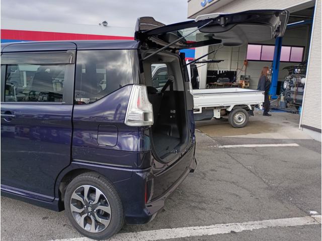 ソリオバンディット ハイブリッドＭＶ★８インチナビフルセグＴＶ★バックカメラ★　パワースライドドア★ステアリングリモコン★シートヒーター★ＬＥＤオートライト★フォグ★ロールサンシェード★シートバックテーブル★アームレスト★スマートキー★プッシュスタート★ＣＤ，ＤＶＤ再生★（48枚目）