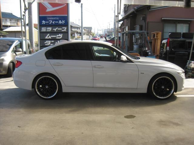 3シリーズ 320d スポーツ クリーンディーゼル 純正ナビ バックカメラ ブルートゥース フルセグTV 前席パワーシート ルームミラー一体型ETC 20インチアルミホイール(5枚目)