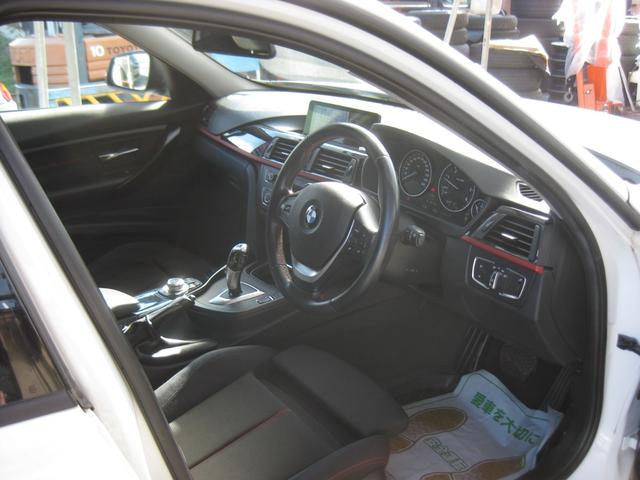 3シリーズ 320d スポーツ クリーンディーゼル 純正ナビ バックカメラ ブルートゥース フルセグTV 前席パワーシート ルームミラー一体型ETC 20インチアルミホイール(8枚目)