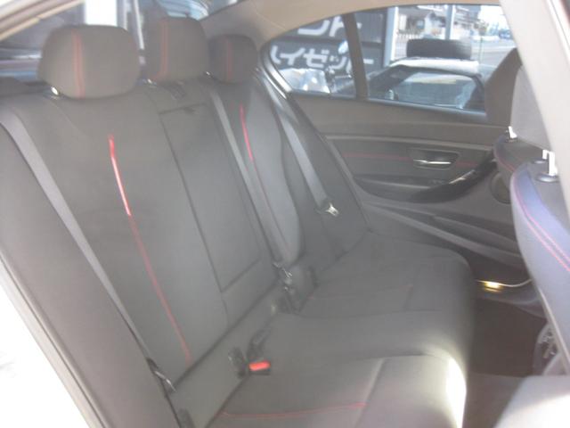 3シリーズ 320d スポーツ クリーンディーゼル 純正ナビ バックカメラ ブルートゥース フルセグTV 前席パワーシート ルームミラー一体型ETC 20インチアルミホイール(10枚目)