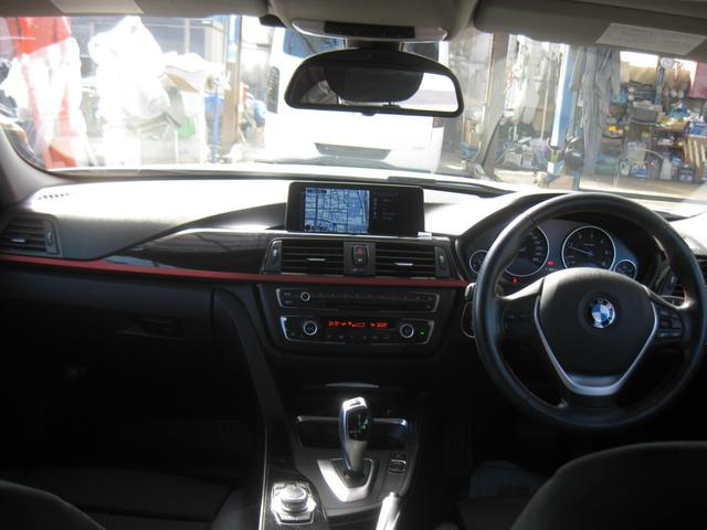 3シリーズ 320d スポーツ クリーンディーゼル 純正ナビ バックカメラ ブルートゥース フルセグTV 前席パワーシート ルームミラー一体型ETC 20インチアルミホイール(12枚目)