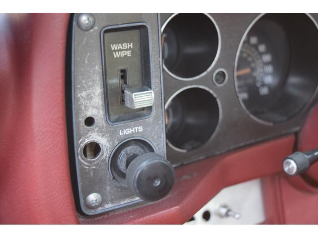 シボレーカマロ 　Ｚ２８　４速ミッション　リビルトＳ／Ｂ　シェビン　社外マフラー　Ｗｅｌｄホイール　Ｎｅｗインテリア　ハーストシフト（13枚目）