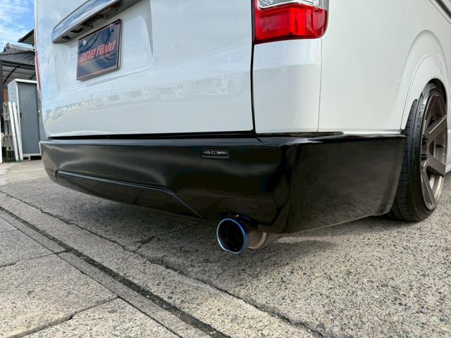 ハイエースバン スーパーGL ダークプライムII バッドフェイス/フルエアロ/ローダウン/18AW/LEDヘッドランプ/地デジSDナビ/Bカメラ/デジタルインナーミラー/スマートキー/リアスタビライザー/社外ショックアブソーバー/スモークフィルム(25枚目)