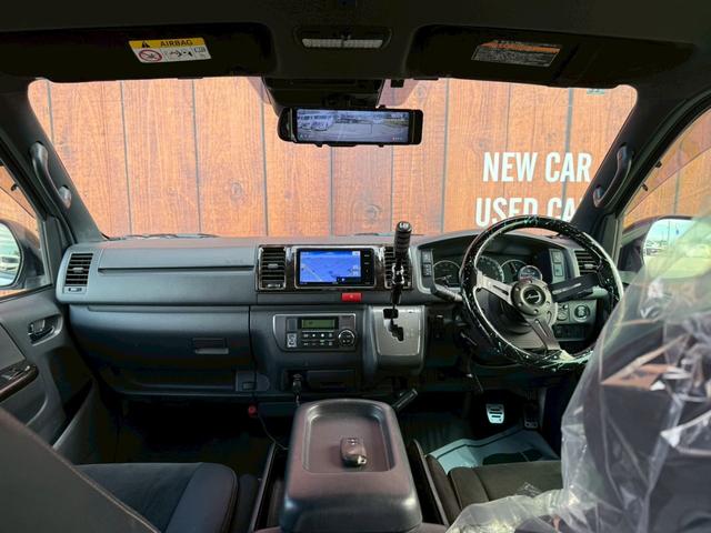 ハイエースバン スーパーGL ダークプライムII バッドフェイス/フルエアロ/ローダウン/18AW/LEDヘッドランプ/地デジSDナビ/Bカメラ/デジタルインナーミラー/スマートキー/リアスタビライザー/社外ショックアブソーバー/スモークフィルム(31枚目)