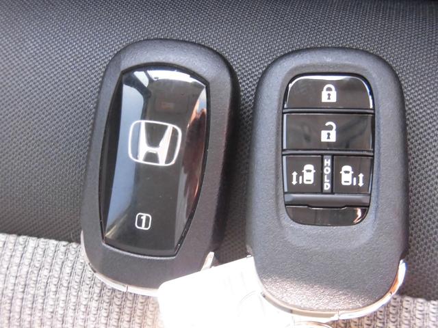 N-BOX ベースグレード 当社元レンタカー 純正8インチ・コネクト対応ナビ ETC 両側電動スライドドア サイドカーテンエアバッグ フルセグTV Bluetoothオーディオ リアカメラ 衝突軽減システム スマートキ- ABS(8枚目)