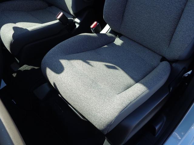 フリード e:HEVエアー 純正9インチCONNECTナビ ホンダセンシング 両電スライドドア スマートキー LEDヘッドライト キーフリ 両側電動ドア クルコン サイドエアバッグ 盗難防止装置 オートエアコン LEDライト(31枚目)