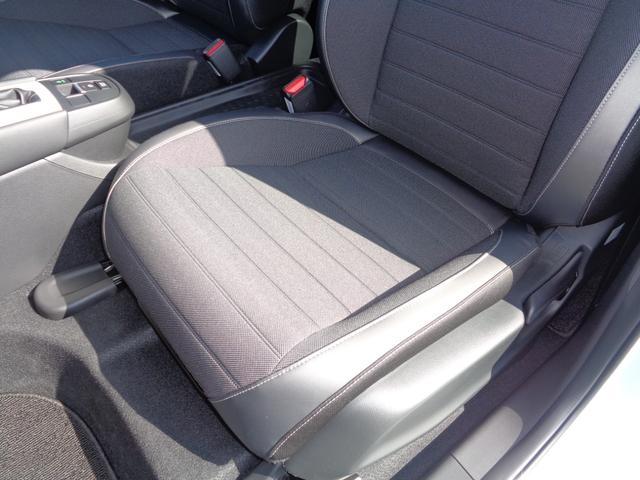 フィット e:HEVクロスター 純正8インチCONNECTナビ ホンダセンシング ETC LEDヘッドライト スマートキー ワンセグTV 衝突回避システム フルオートエアコン 前後センサー エアバッグ サイドエアバック VSA(32枚目)