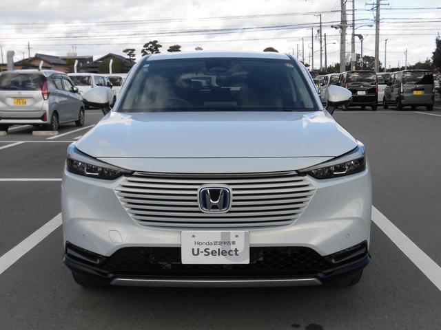 ヴェゼル ｅ：ＨＥＶＺ　純正９インチコネクトディスプレイ　ＥＴＣ　シートヒーター　サイドカーテンエアバッグ　Ｂｌｕｅｔｏｏｔｈオーディオ　リアカメラ　衝突回避支援ブレーキ機能　スマキ　Ｐトランク　フルオートエアコン　Ｄレコ（14枚目）