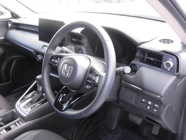 ヴェゼル ｅ：ＨＥＶＺ　純正９インチコネクトディスプレイ　ＥＴＣ　シートヒーター　サイドカーテンエアバッグ　Ｂｌｕｅｔｏｏｔｈオーディオ　リアカメラ　衝突回避支援ブレーキ機能　スマキ　Ｐトランク　フルオートエアコン　Ｄレコ（22枚目）