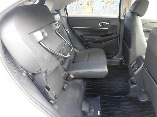 ヴェゼル ｅ：ＨＥＶＺ　純正９インチコネクトディスプレイ　ＥＴＣ　シートヒーター　サイドカーテンエアバッグ　Ｂｌｕｅｔｏｏｔｈオーディオ　リアカメラ　衝突回避支援ブレーキ機能　スマキ　Ｐトランク　フルオートエアコン　Ｄレコ（49枚目）