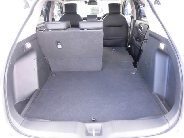 ヴェゼル ｅ：ＨＥＶＺ　純正９インチコネクトディスプレイ　ＥＴＣ　シートヒーター　サイドカーテンエアバッグ　Ｂｌｕｅｔｏｏｔｈオーディオ　リアカメラ　衝突回避支援ブレーキ機能　スマキ　Ｐトランク　フルオートエアコン　Ｄレコ（53枚目）