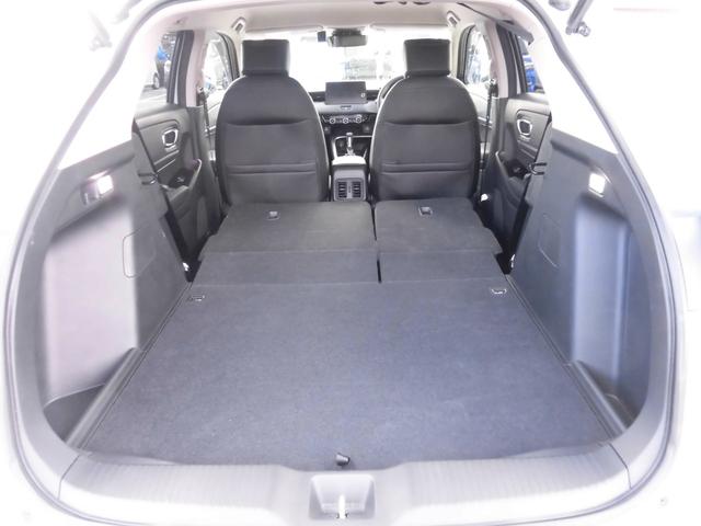 ヴェゼル ｅ：ＨＥＶＺ　純正９インチコネクトディスプレイ　ＥＴＣ　シートヒーター　サイドカーテンエアバッグ　Ｂｌｕｅｔｏｏｔｈオーディオ　リアカメラ　衝突回避支援ブレーキ機能　スマキ　Ｐトランク　フルオートエアコン　Ｄレコ（54枚目）