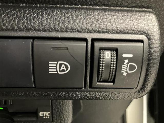 カローラツーリング ハイブリッド　Ｓ　インテリジェントクリアランスソナー　Ｒカメラ　ＡＡＣ　ＬＥＤライト　メディアプレイヤー接続　横滑防止装置　整備記録簿　クルコン　ＥＴＣ車載器　キーフリーシステム　スマートキー　カーテンエアバック（29枚目）