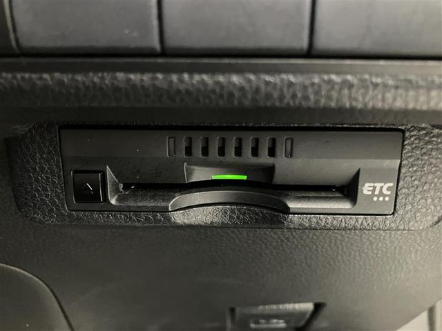 カローラツーリング ハイブリッド　Ｓ　インテリジェントクリアランスソナー　Ｒカメラ　ＡＡＣ　ＬＥＤライト　メディアプレイヤー接続　横滑防止装置　整備記録簿　クルコン　ＥＴＣ車載器　キーフリーシステム　スマートキー　カーテンエアバック（30枚目）