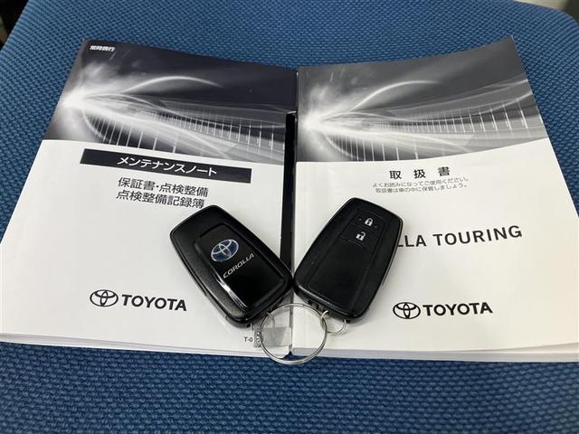 カローラツーリング ハイブリッド　Ｓ　インテリジェントクリアランスソナー　Ｒカメラ　ＡＡＣ　ＬＥＤライト　メディアプレイヤー接続　横滑防止装置　整備記録簿　クルコン　ＥＴＣ車載器　キーフリーシステム　スマートキー　カーテンエアバック（37枚目）