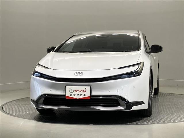 プリウス Ｚ　リアカメラ　プリクラッシュ　本革　メモリナビ　ＬＥＤランプ　ナビ・ＴＶ　オートクルーズ　アルミホイール　ＡＣ　運転席エアバッグ　横滑り防止装置　ＥＴＣ付　パワーウインドウ　キーレス　ＡＢＳ　パワステ（2枚目）
