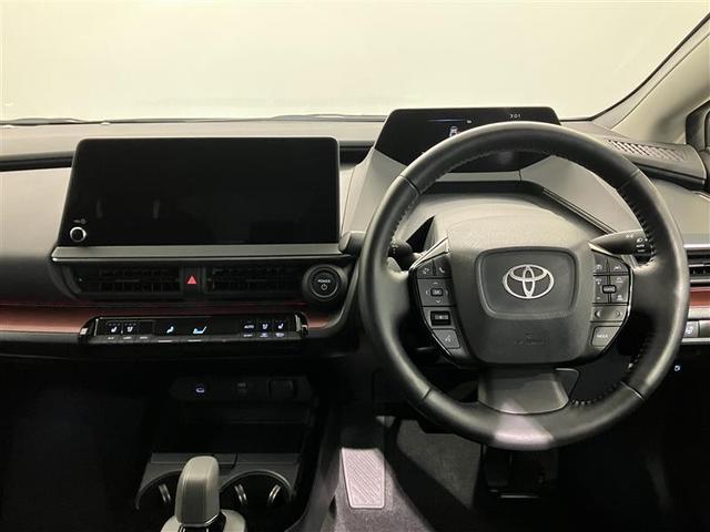 プリウス Ｚ　リアカメラ　プリクラッシュ　本革　メモリナビ　ＬＥＤランプ　ナビ・ＴＶ　オートクルーズ　アルミホイール　ＡＣ　運転席エアバッグ　横滑り防止装置　ＥＴＣ付　パワーウインドウ　キーレス　ＡＢＳ　パワステ（5枚目）