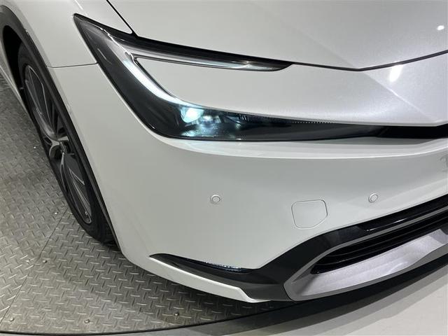 プリウス Ｚ　リアカメラ　プリクラッシュ　本革　メモリナビ　ＬＥＤランプ　ナビ・ＴＶ　オートクルーズ　アルミホイール　ＡＣ　運転席エアバッグ　横滑り防止装置　ＥＴＣ付　パワーウインドウ　キーレス　ＡＢＳ　パワステ（9枚目）