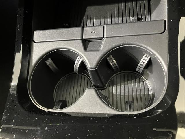 プリウス Ｚ　リアカメラ　プリクラッシュ　本革　メモリナビ　ＬＥＤランプ　ナビ・ＴＶ　オートクルーズ　アルミホイール　ＡＣ　運転席エアバッグ　横滑り防止装置　ＥＴＣ付　パワーウインドウ　キーレス　ＡＢＳ　パワステ（19枚目）