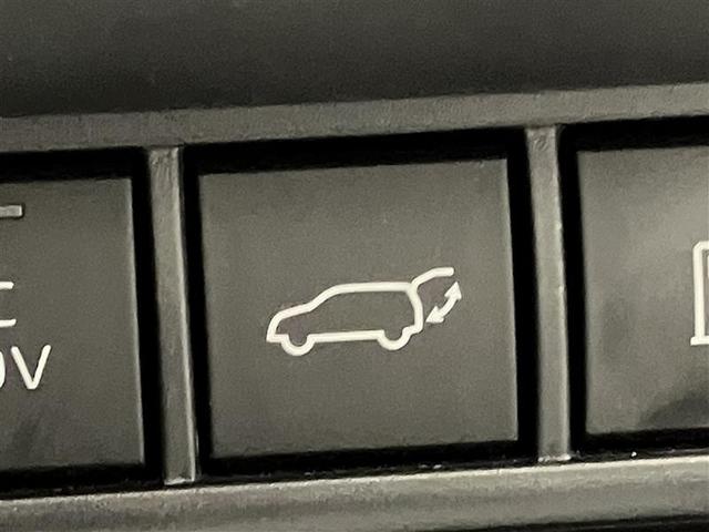 プリウス Ｚ　リアカメラ　プリクラッシュ　本革　メモリナビ　ＬＥＤランプ　ナビ・ＴＶ　オートクルーズ　アルミホイール　ＡＣ　運転席エアバッグ　横滑り防止装置　ＥＴＣ付　パワーウインドウ　キーレス　ＡＢＳ　パワステ（30枚目）