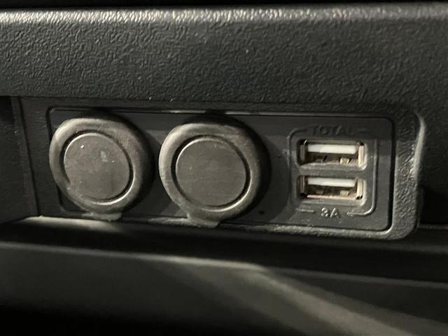 ハイエースバン スーパーＧＬ　ダークプライムＩＩ　両側オートスライドドア　ＡＣ　助手席エアバック　地デジ　４ＷＤ車　ＥＴＣ付き　ＬＥＤヘッドランプ　エアＢ　ナビ＆ＴＶ　メモリーナビ　横滑り防止　前席パワーウィンドウ　パワステ　キーレス　ＡＢＳ　Ｂカメ（21枚目）