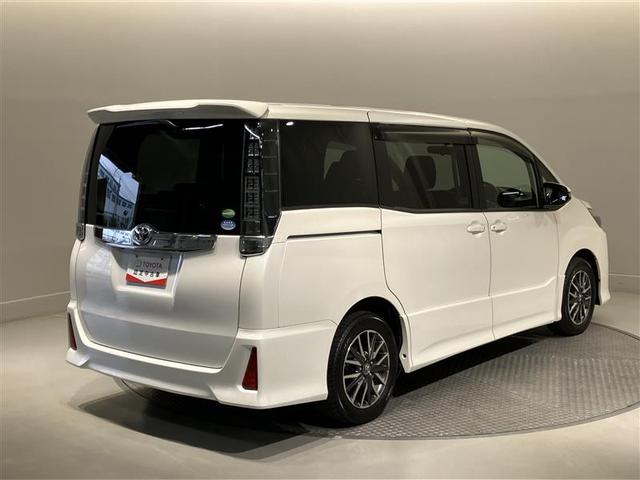 ノア Si 1オーナー 地デジ DVD視聴可 LEDヘットライト ETC付き 横滑り防止機能 ナビTV 三列シート AW AAC パワーウインドウ メモリーナビ ABS ウォークスルー パワーステアリング(4枚目)