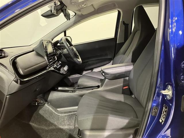 アクア X 踏み間違い防止 イモビ ナビ LEDヘッドライト スマートキー 横滑り防止機能 キーレスエントリー オートクルーズ オートエアコン 元試乗車 ETC カーテンエアバッグ パワーステアリング ABS(6枚目)