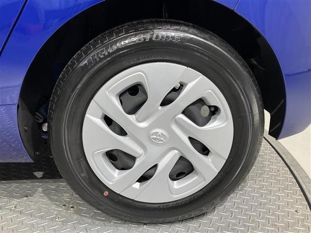 アクア X 踏み間違い防止 イモビ ナビ LEDヘッドライト スマートキー 横滑り防止機能 キーレスエントリー オートクルーズ オートエアコン 元試乗車 ETC カーテンエアバッグ パワーステアリング ABS(8枚目)