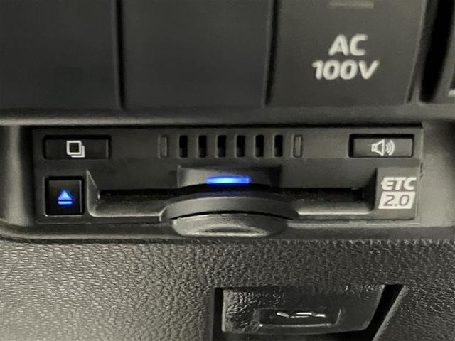 アクア X 踏み間違い防止 イモビ ナビ LEDヘッドライト スマートキー 横滑り防止機能 キーレスエントリー オートクルーズ オートエアコン 元試乗車 ETC カーテンエアバッグ パワーステアリング ABS(25枚目)