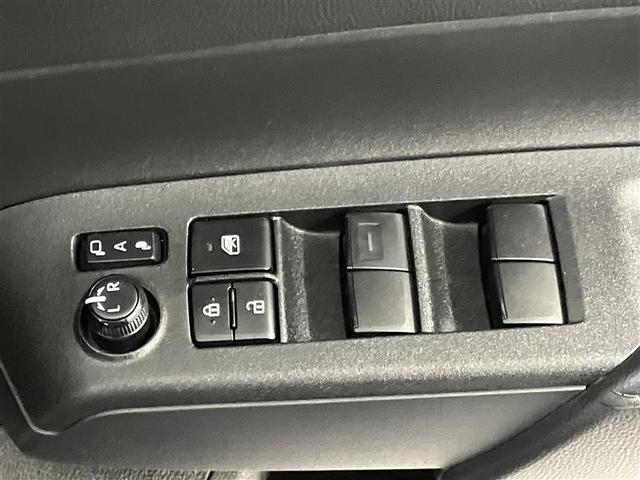 アクア X 踏み間違い防止 イモビ ナビ LEDヘッドライト スマートキー 横滑り防止機能 キーレスエントリー オートクルーズ オートエアコン 元試乗車 ETC カーテンエアバッグ パワーステアリング ABS(26枚目)