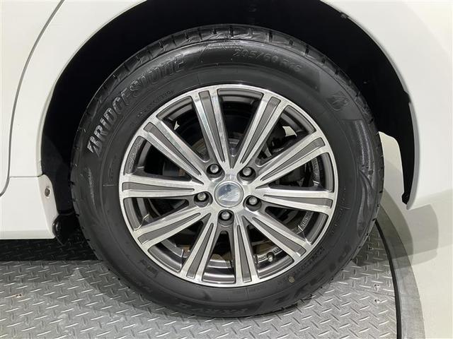 プリウスアルファ Ｇ　チューン　ブラック　ＬＥＤヘッドライト　オートエアコン　メモリーナビ　オートクルーズコントロール　パワーステアリング　地デジ　パワーウィンドウ　ＥＴＣ　ＡＷ　ＡＢＳ　ナビＴＶ　横滑り防止機能　カーテンエアバック　キーレス（8枚目）