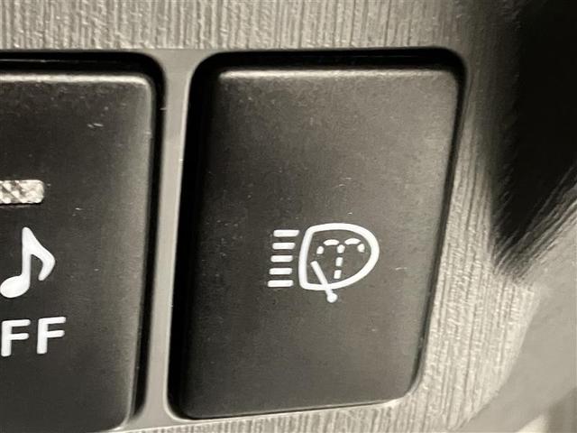 プリウスアルファ Ｇ　チューン　ブラック　ＬＥＤヘッドライト　オートエアコン　メモリーナビ　オートクルーズコントロール　パワーステアリング　地デジ　パワーウィンドウ　ＥＴＣ　ＡＷ　ＡＢＳ　ナビＴＶ　横滑り防止機能　カーテンエアバック　キーレス（27枚目）