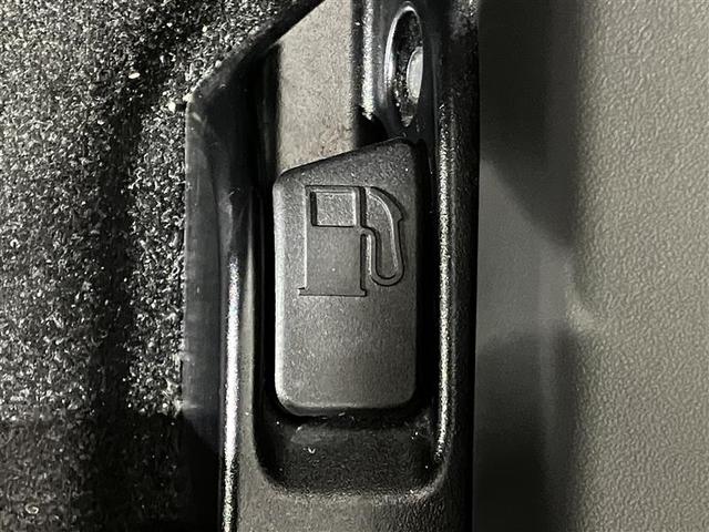 プリウスアルファ Ｇ　チューン　ブラック　ＬＥＤヘッドライト　オートエアコン　メモリーナビ　オートクルーズコントロール　パワーステアリング　地デジ　パワーウィンドウ　ＥＴＣ　ＡＷ　ＡＢＳ　ナビＴＶ　横滑り防止機能　カーテンエアバック　キーレス（28枚目）