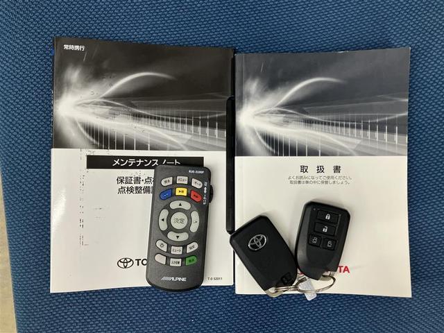 ハイエースバン スーパーGL ダークプライムII 衝突回避システム 運転席助手席エアバック ESC ドライブレコーダー付 スマートエントリー LEDライト 地デジ エアコン パワーウィンドウ エアバック ワンオーナー車 キーレスエントリー ETC付き(35枚目)