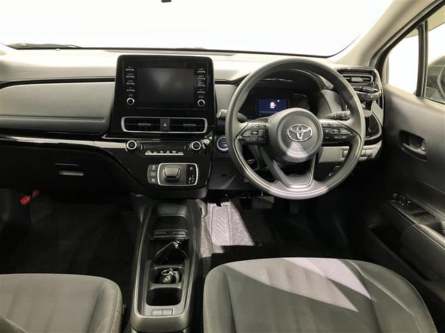 アクア X 踏み間違い防止 イモビ ナビ LEDヘッドライト スマートキー 横滑り防止機能 キーレスエントリー オートクルーズ オートエアコン 元試乗車 ETC カーテンエアバッグ パワーステアリング ABS(5枚目)