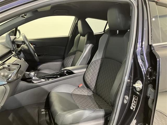 C-HR G モード ネロ セーフティプラスII プリクラッシュ オートエアコン バックモニター 横滑防止装置 LEDライト クルコン パワステ スマートキー 地デジ ABS アルミ 定期点検記録簿 キーレスエントリー ETC パワーウィンドウ TV(6枚目)