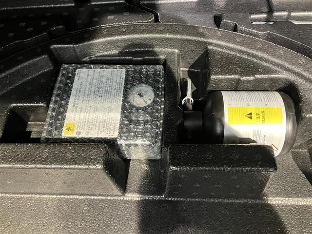 C-HR G モード ネロ セーフティプラスII プリクラッシュ オートエアコン バックモニター 横滑防止装置 LEDライト クルコン パワステ スマートキー 地デジ ABS アルミ 定期点検記録簿 キーレスエントリー ETC パワーウィンドウ TV(34枚目)