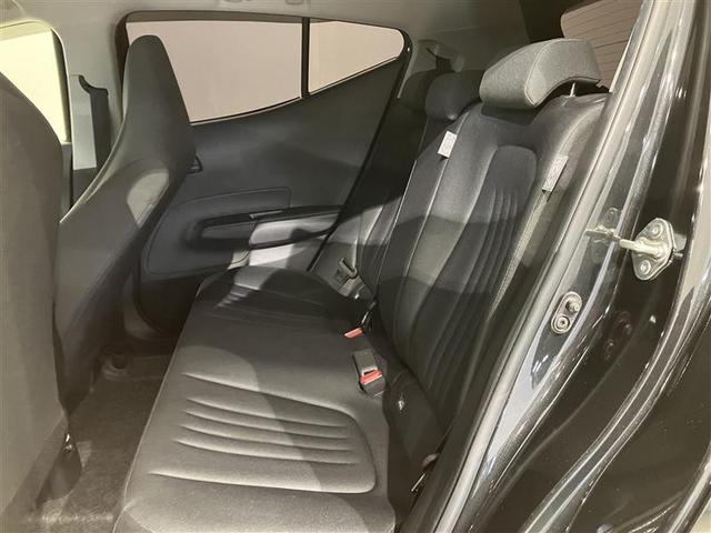 アクア Ｘ　踏み間違い防止　イモビ　ナビ＆ＴＶ　フルセグ　ＬＥＤヘッドライト　スマートキー　横滑り防止機能　キーレスエントリー　オートクルーズ　オートエアコン　元試乗車　ＥＴＣ　カーテンエアバッグ　ＡＢＳ（7枚目）