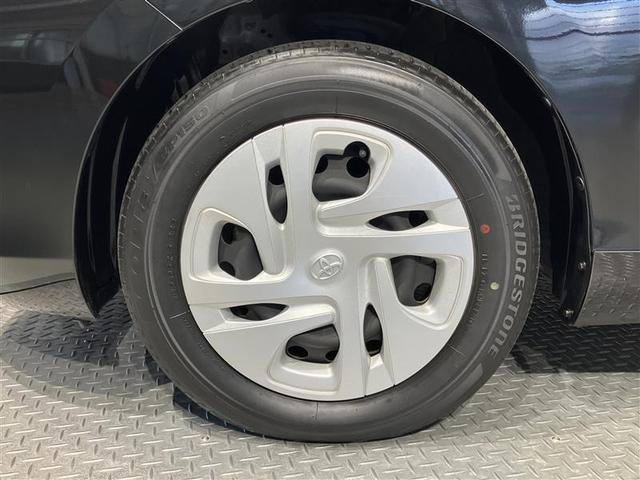 アクア Ｘ　踏み間違い防止　イモビ　ナビ＆ＴＶ　フルセグ　ＬＥＤヘッドライト　スマートキー　横滑り防止機能　キーレスエントリー　オートクルーズ　オートエアコン　元試乗車　ＥＴＣ　カーテンエアバッグ　ＡＢＳ（8枚目）